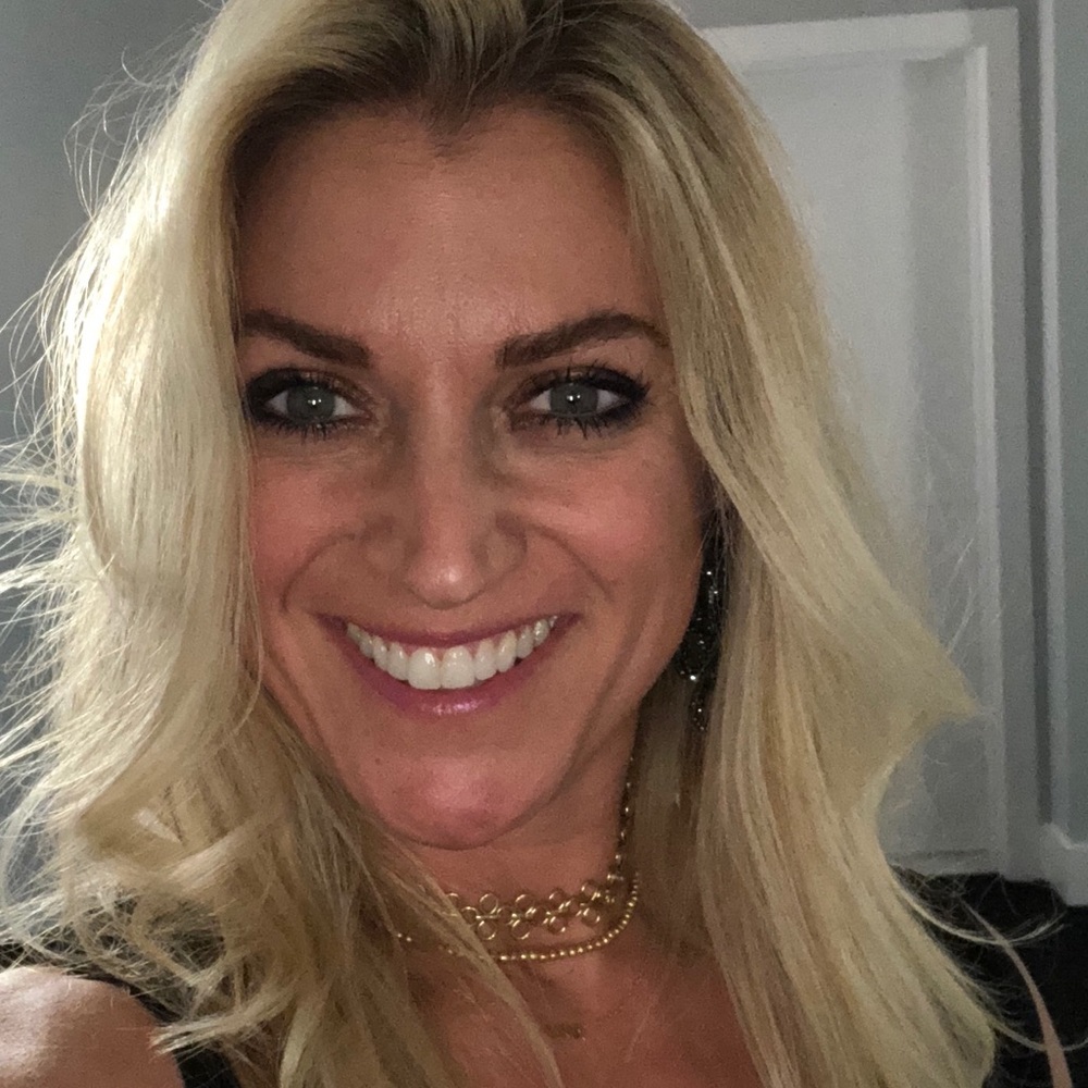 Meet your Posher, Shana